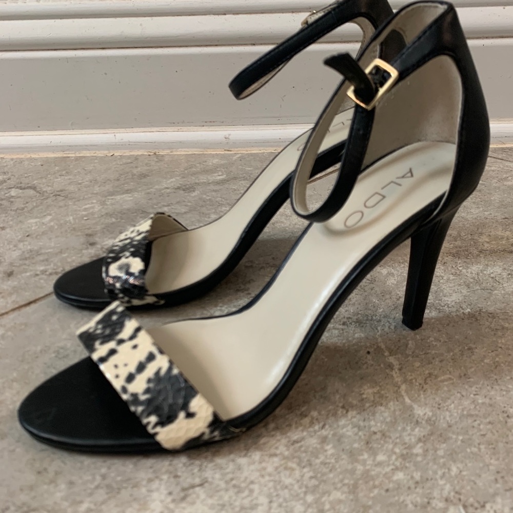 Brand new Aldo heeled sandal